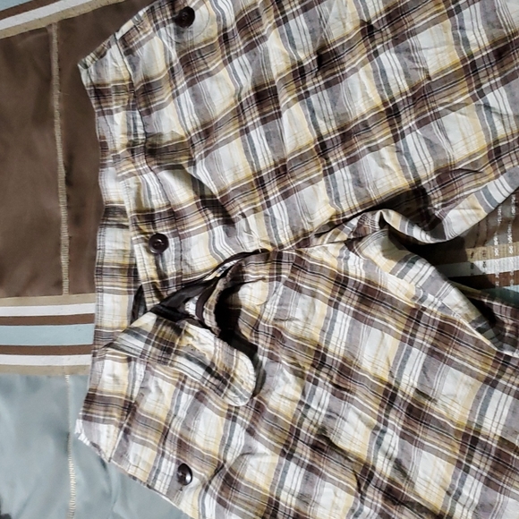 Shorts - Picture 2 of 5